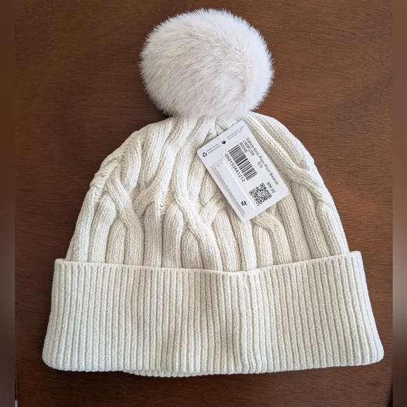 NWT Lululemon Cable Knit Pom Beanie Oatmeal Ivory Off White Cream - Picture 5 of 8
